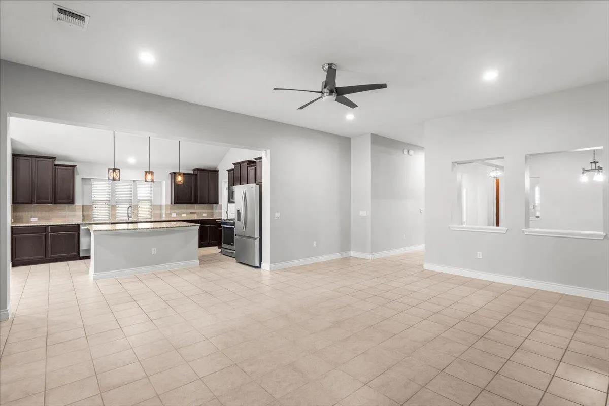 Photo 5 of 7212 GARNET MILL LN