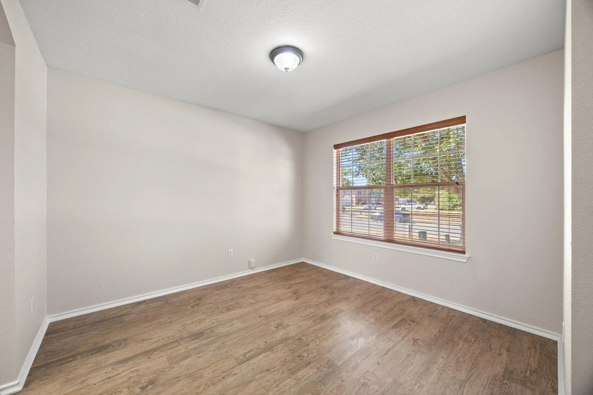 Photo 5 of 3710 JULIANAS WAY