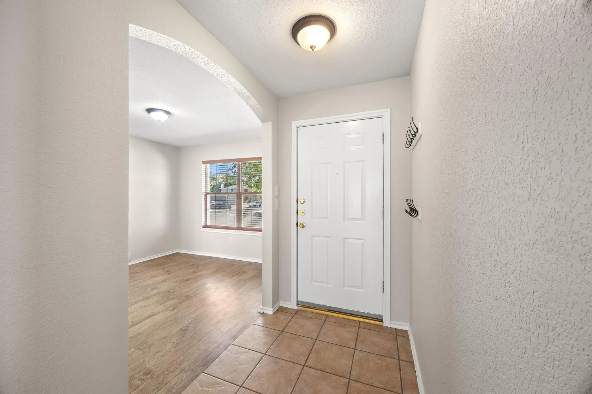 Photo 4 of 3710 JULIANAS WAY