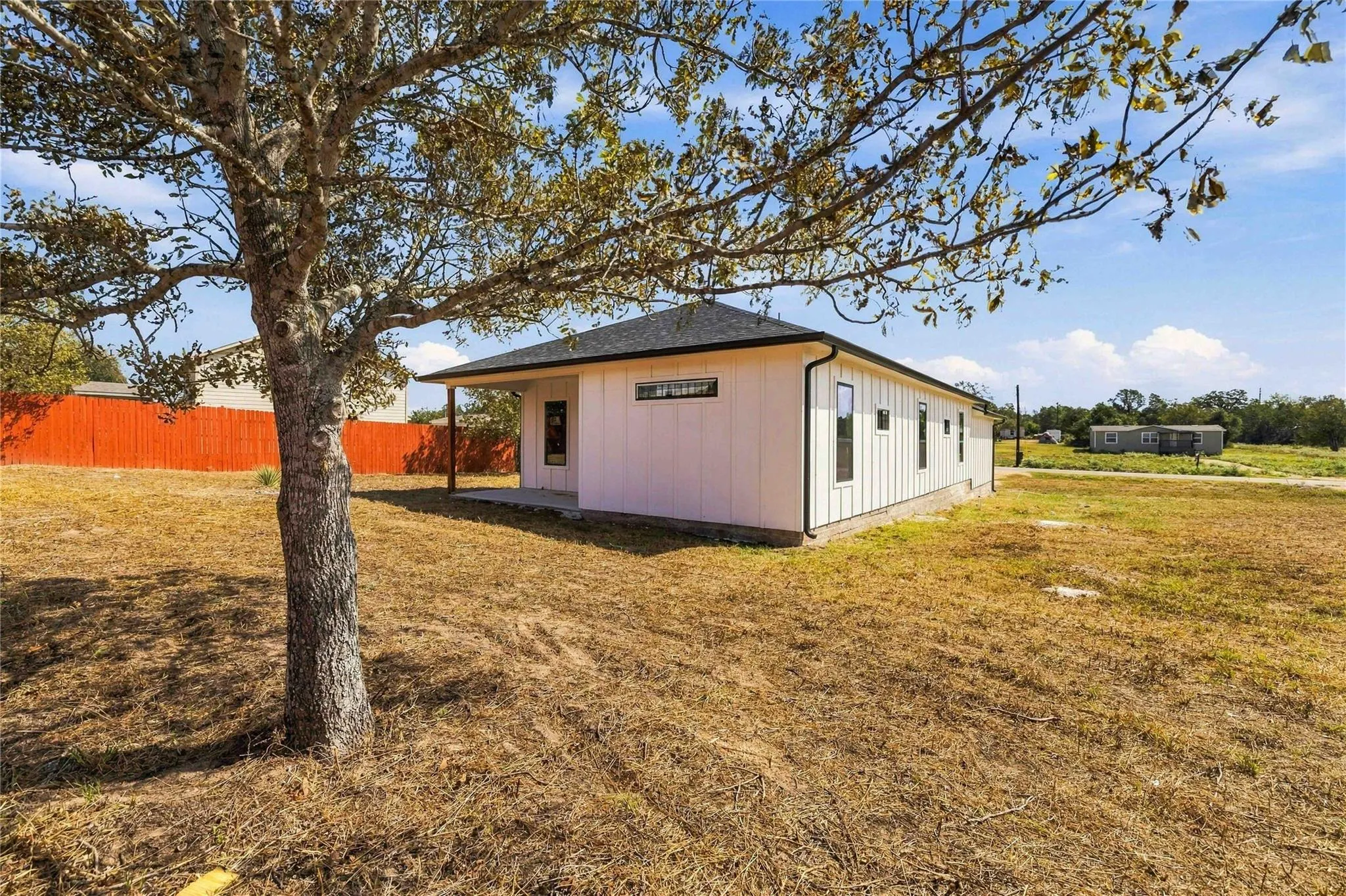 Photo 5 of 133 ESPERANZA DR