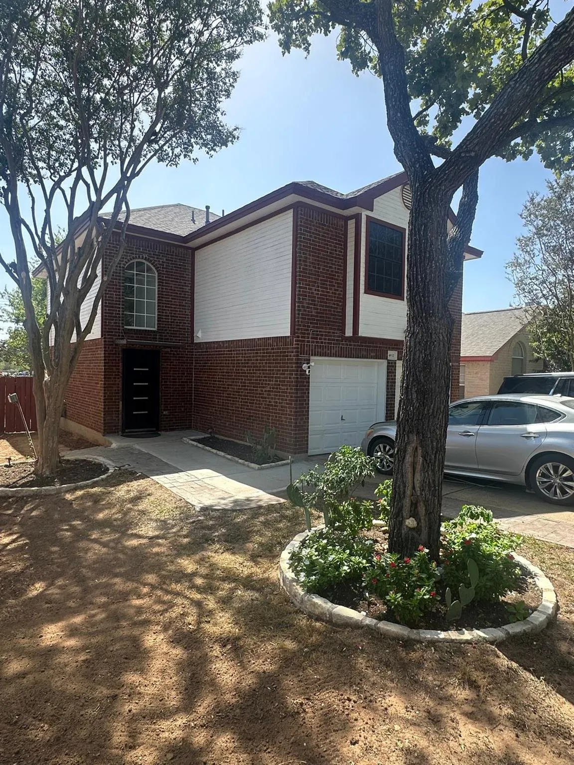 Photo of 4611 E CASTLEMAN DR, Austin, TX, 78725