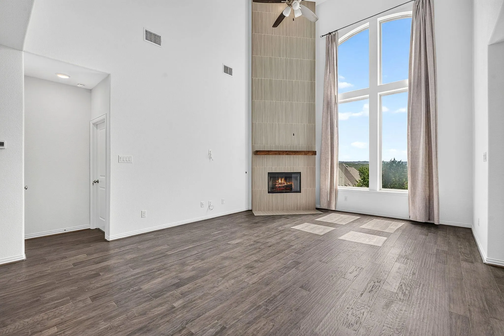Photo 4 of 7817 TURNBACK LEDGE TRL