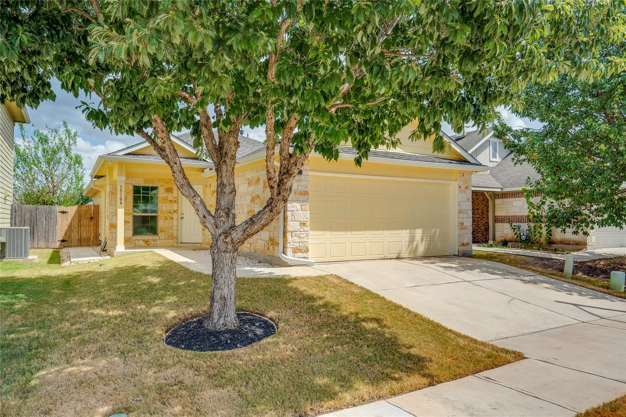Photo 2 of 15104 VERELA DR