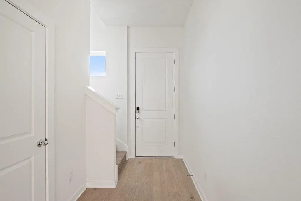 Photo 3 of 2205 CENTO WALK