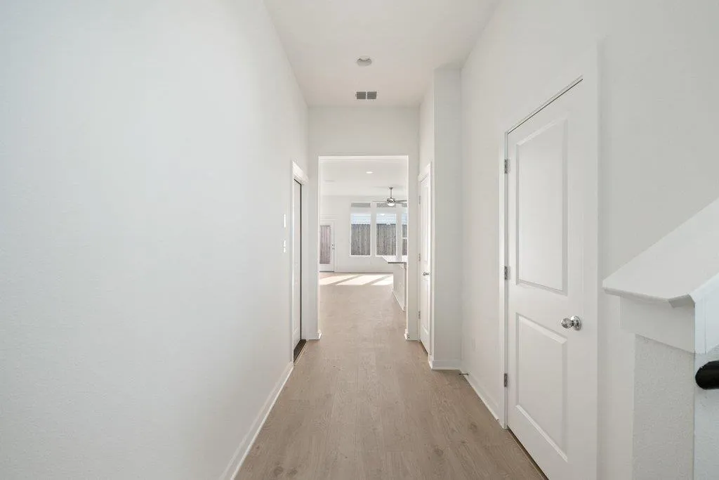 Photo 4 of 2205 CENTO WALK