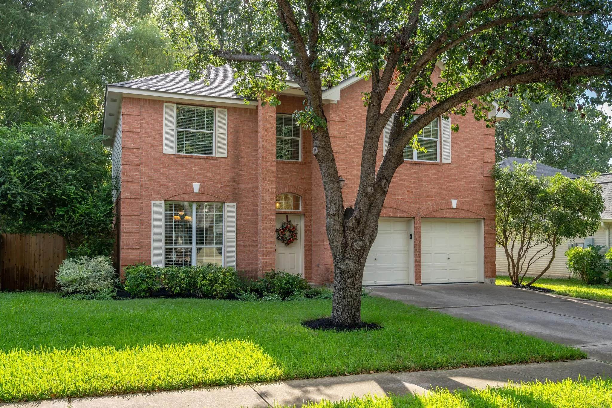 Photo 2 of 13617 CAMPESINA DR