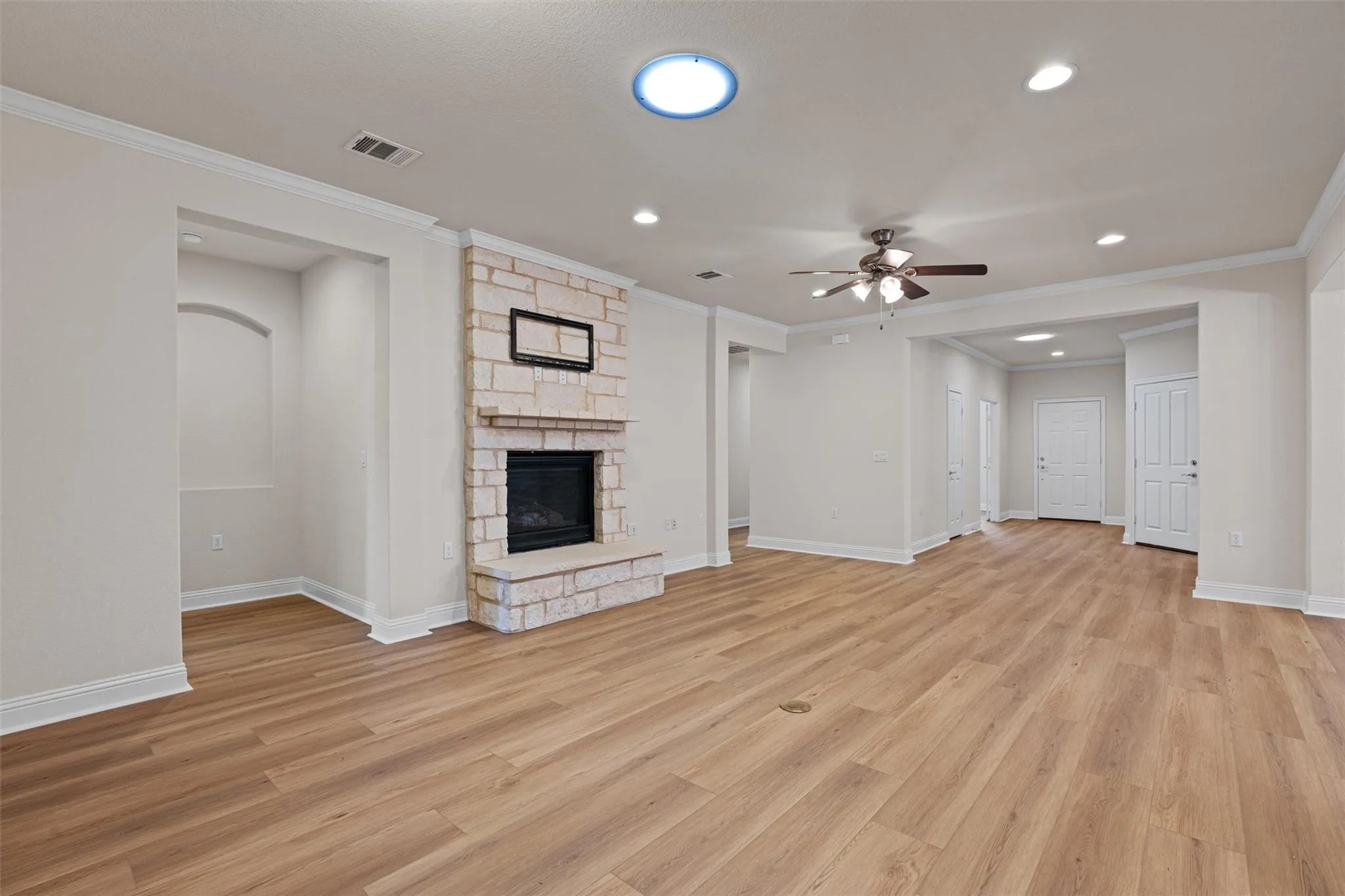 Photo of 509 DAVIS MOUNTAIN CIR, Georgetown, TX, 78633