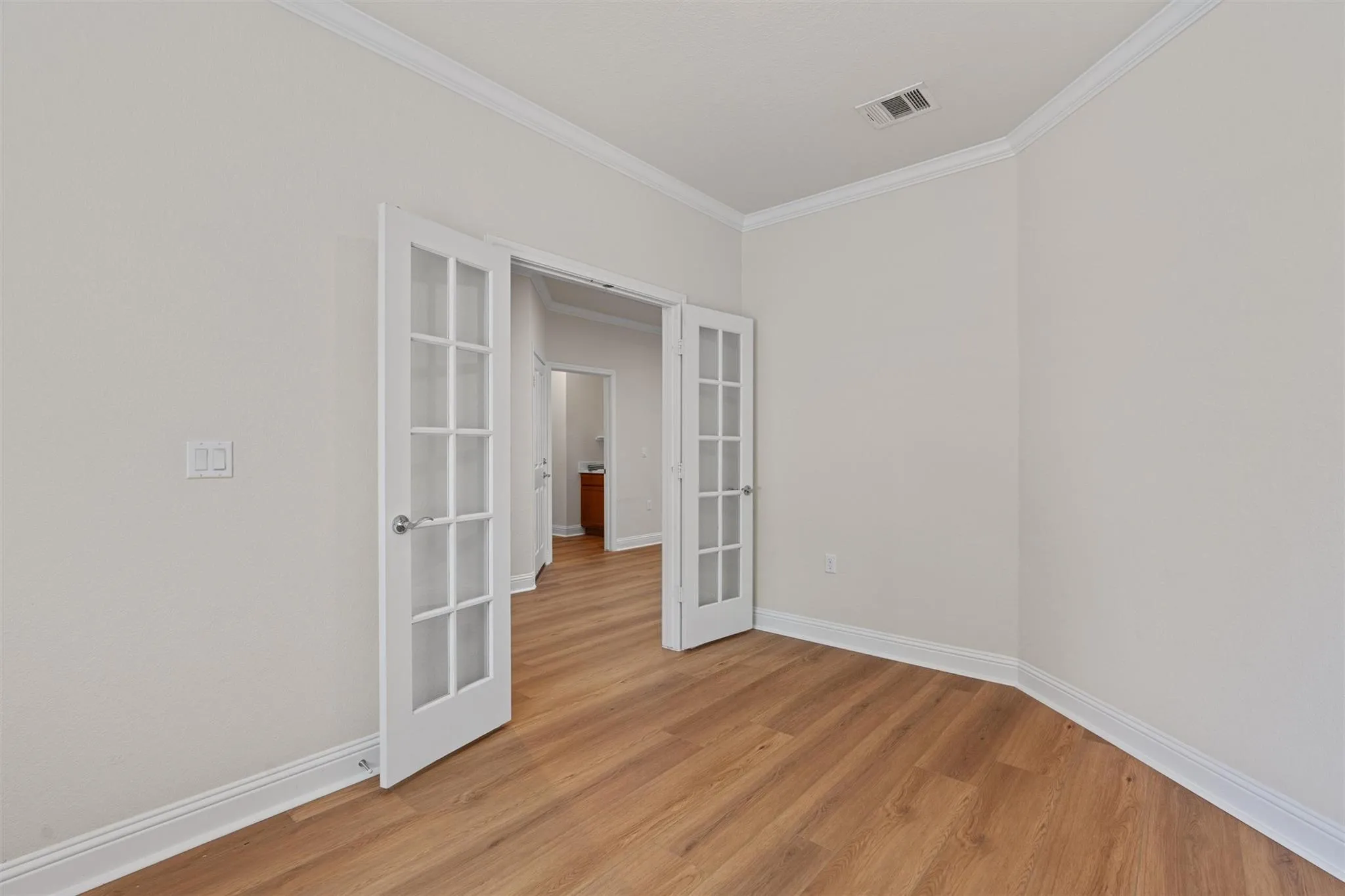 Photo 5 of 509 DAVIS MOUNTAIN CIR