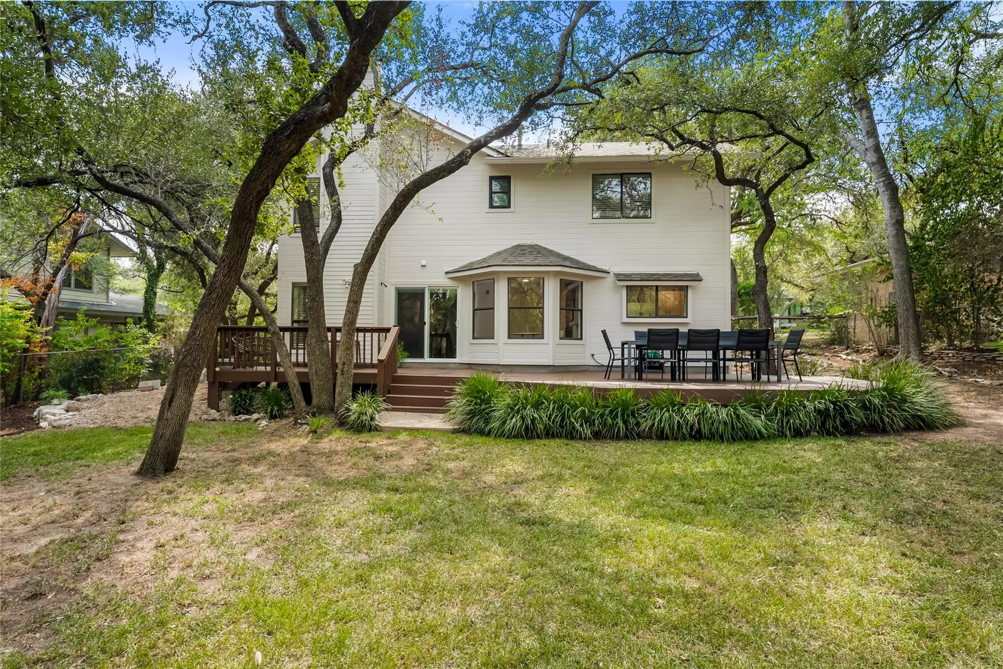 Photo of 108 W SPRING DR, West Lake Hills, TX, 78746