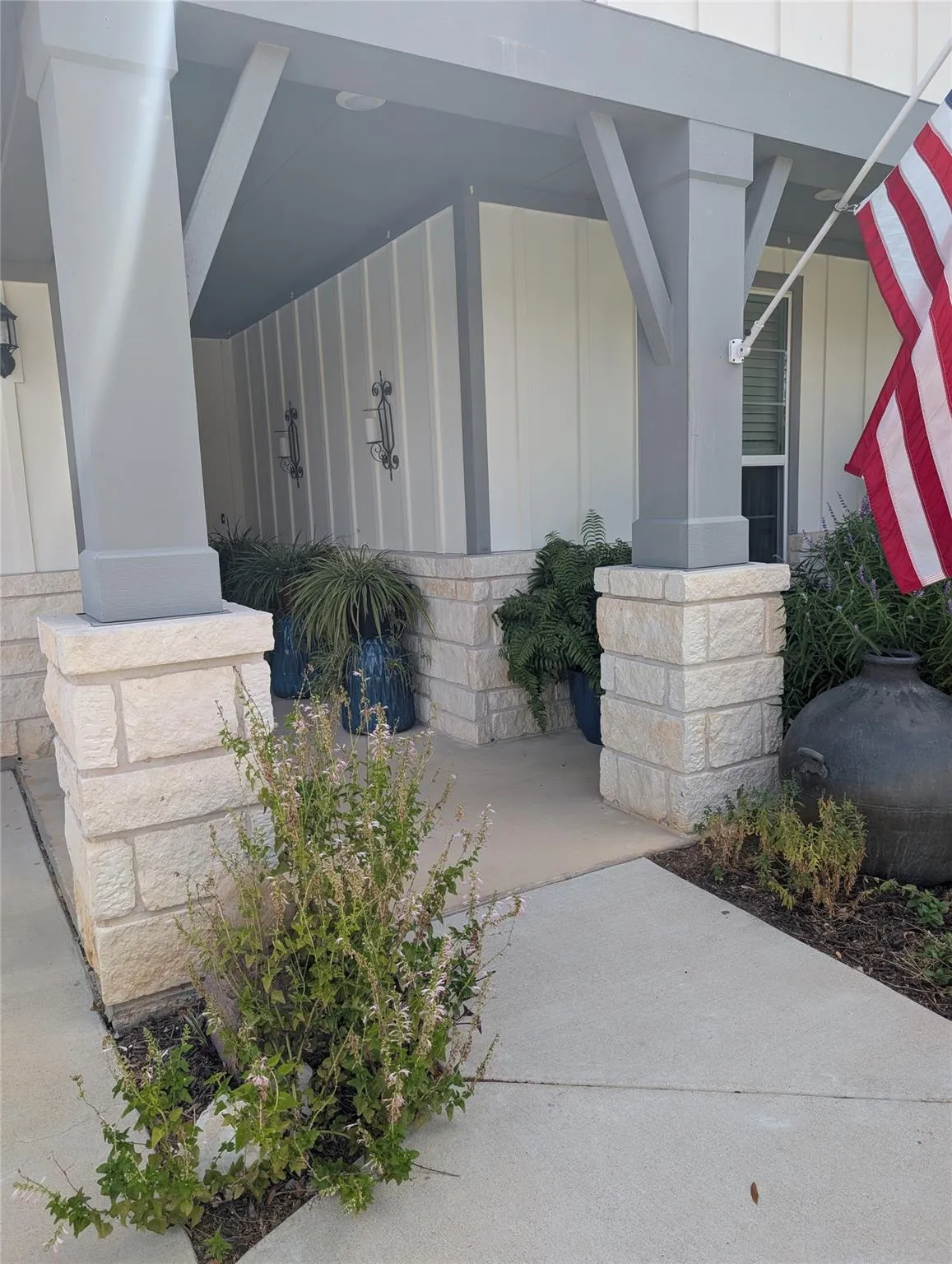 Photo 4 of 336 KITTY HAWK RD