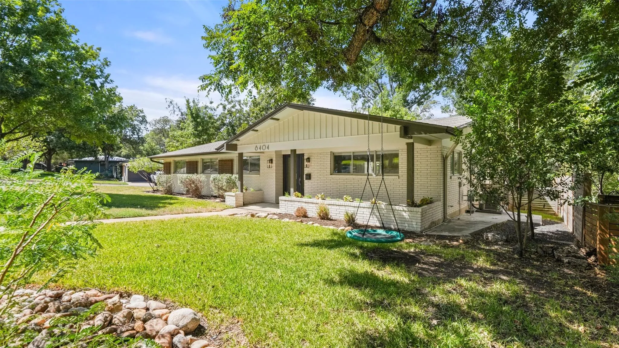 Photo 2 of 6404 SHOAL CREEK BLVD