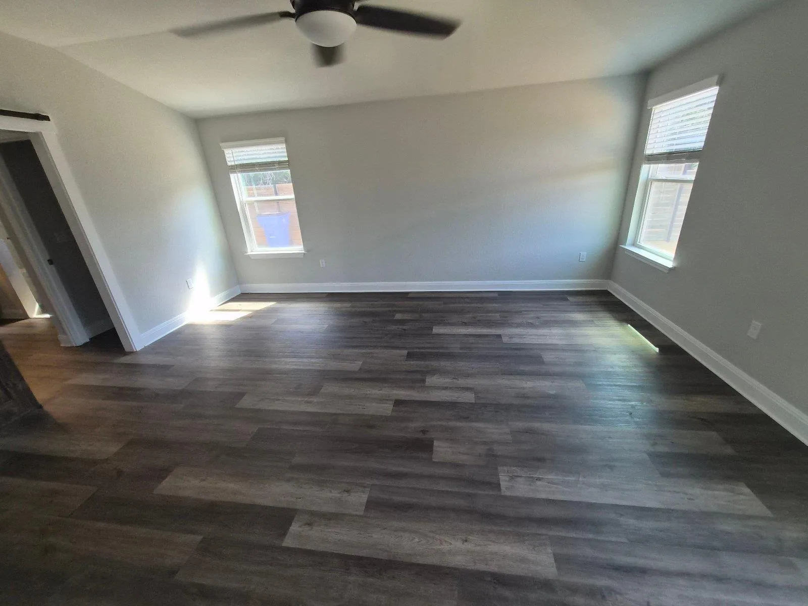 Photo 5 of 21905 REDBIRD DR