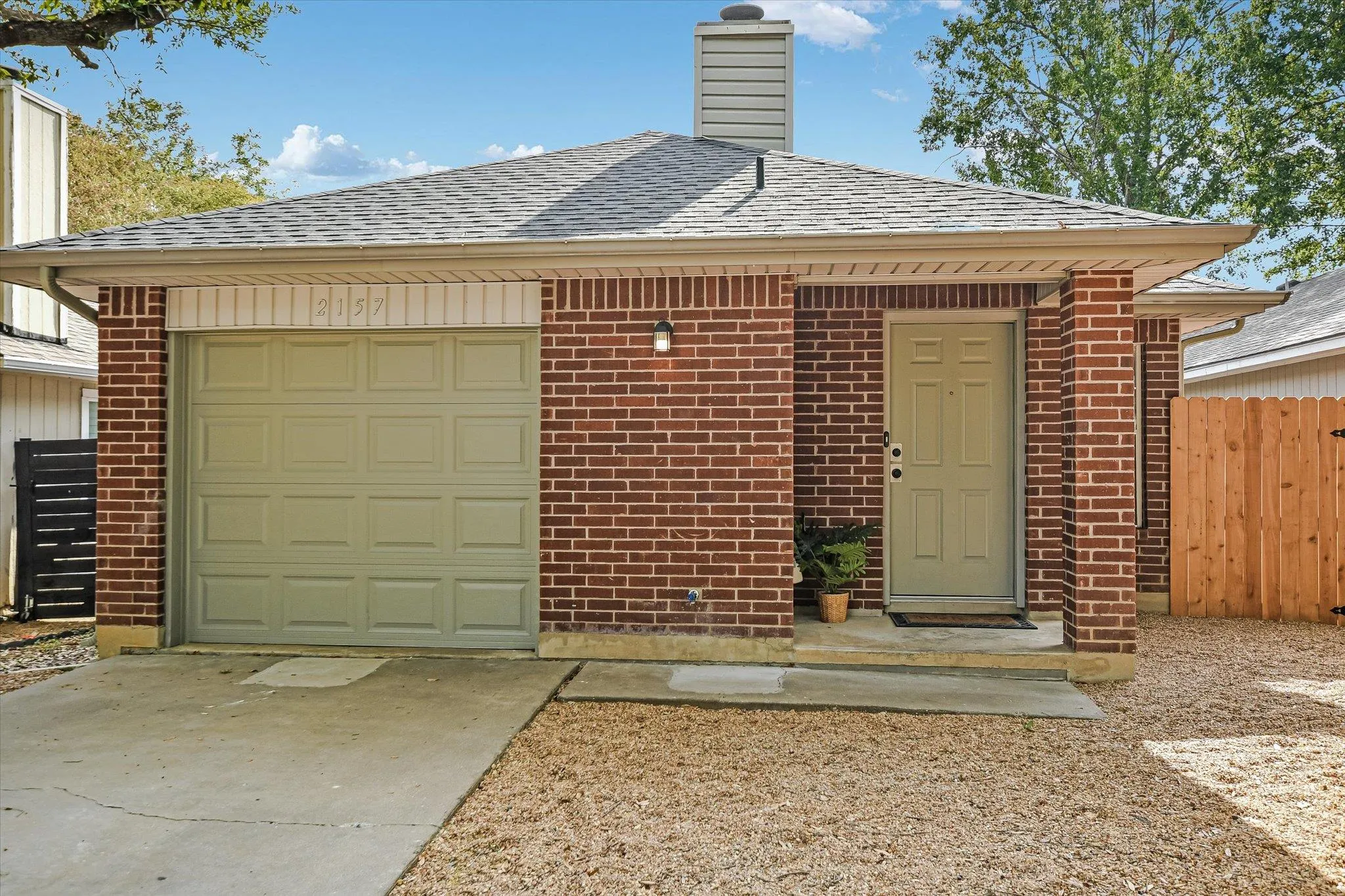 Photo 2 of 2157 REDWING WAY