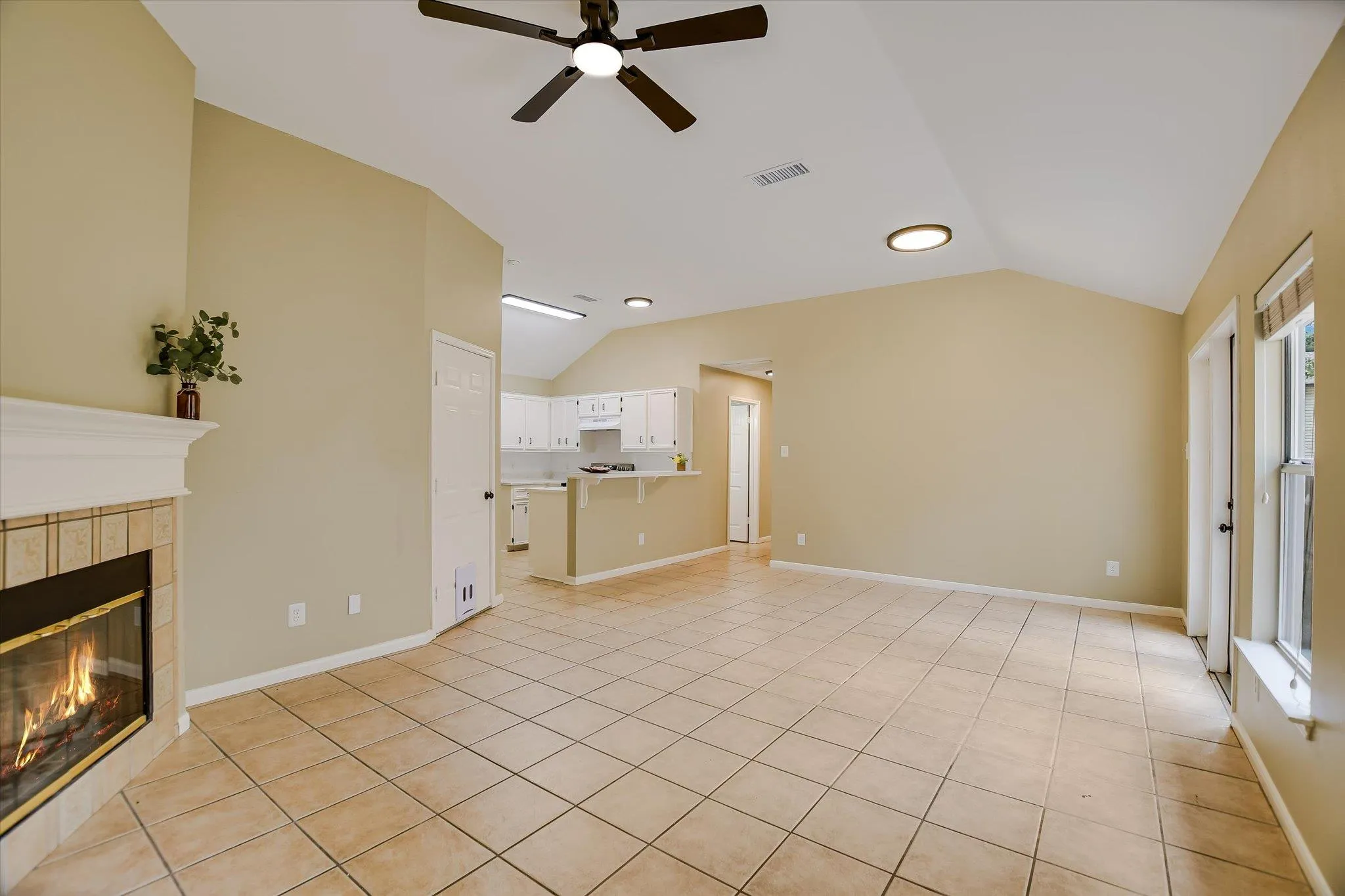 Photo 4 of 2157 REDWING WAY