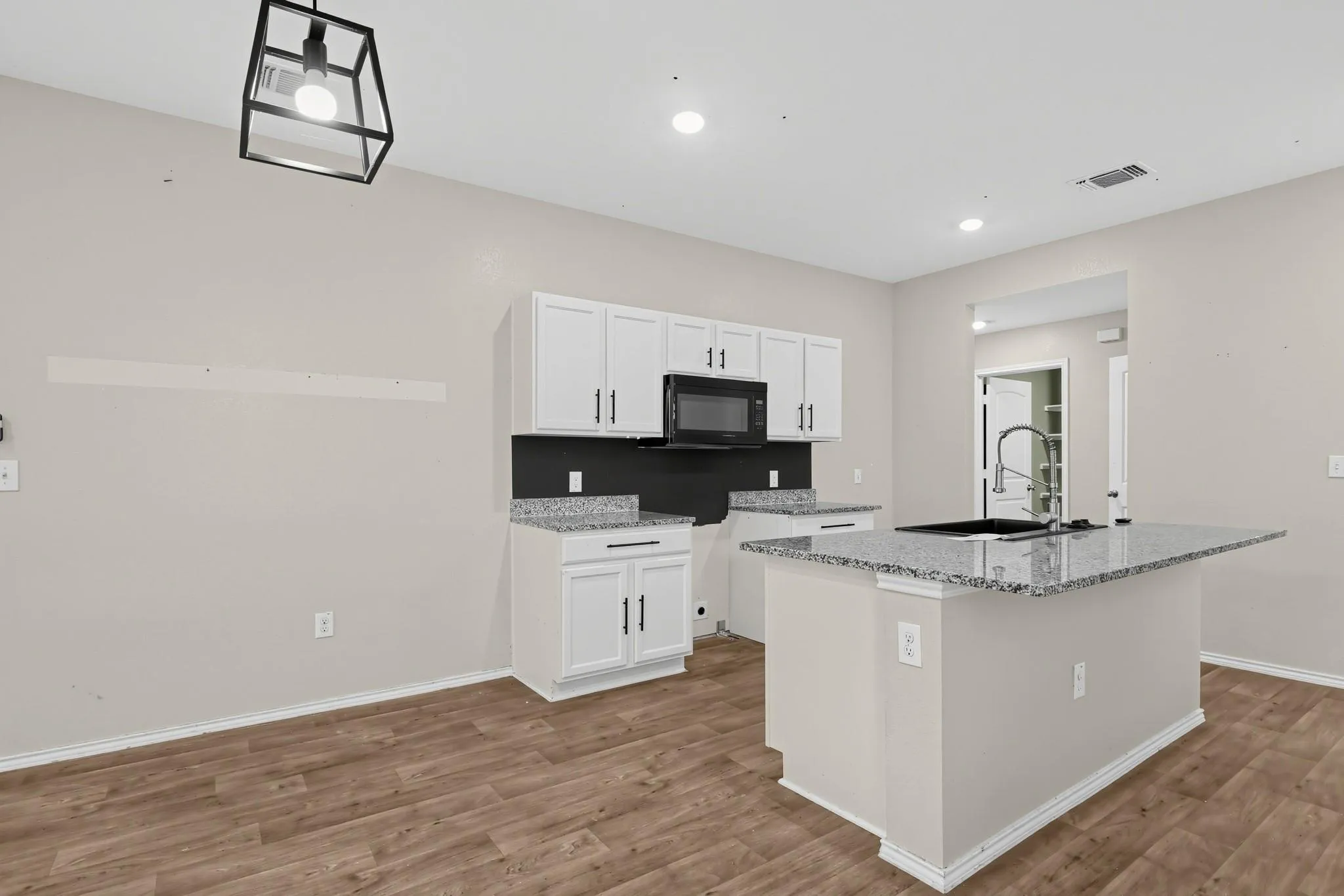 Photo 4 of 11810 PYRITE RD