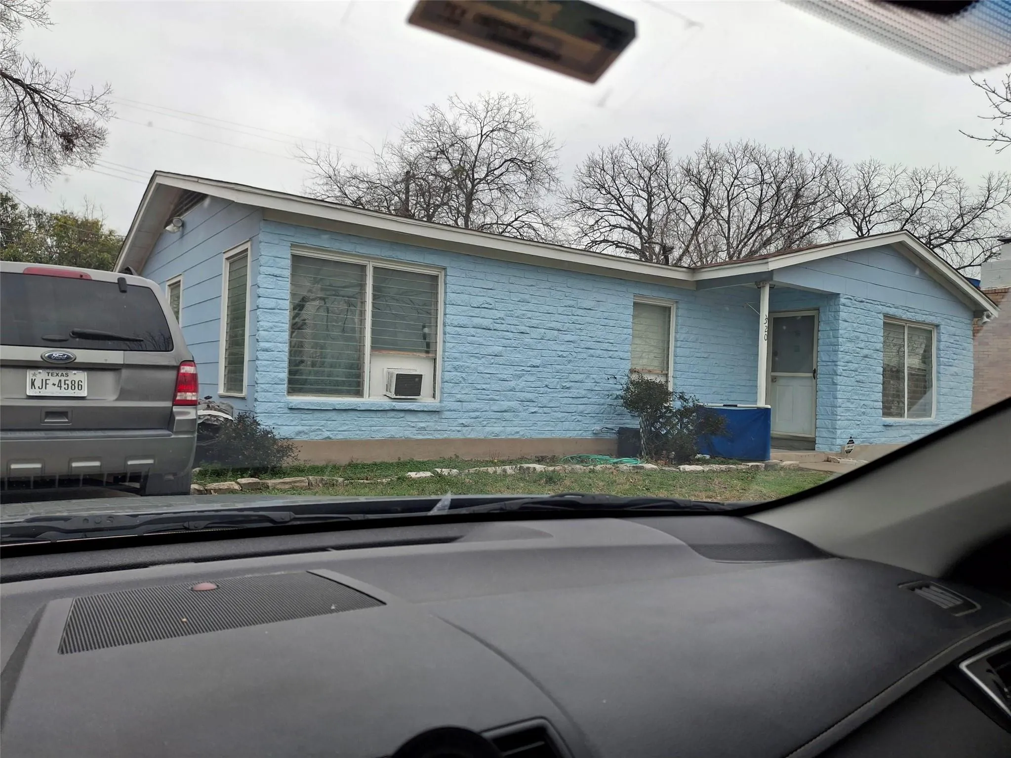 Photo 4 of 7520 DELAFIELD LN
