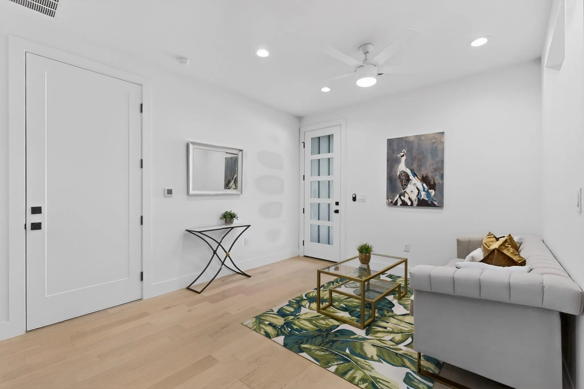 Photo 5 of 1708 CANTERBURY ST #2