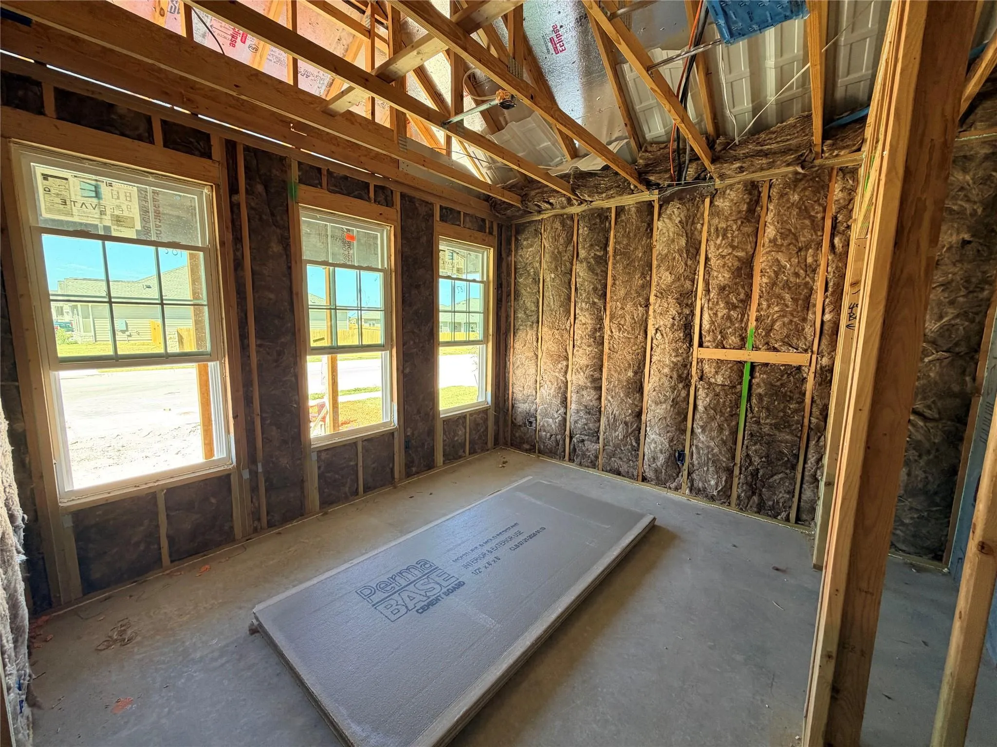 Photo 2 of 300 BOATRIGHT BLVD