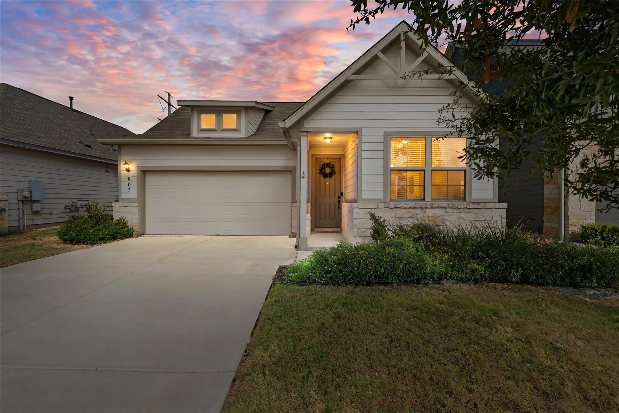 Photo of 807 GRAY FOX LOOP, Hutto, TX, 78634