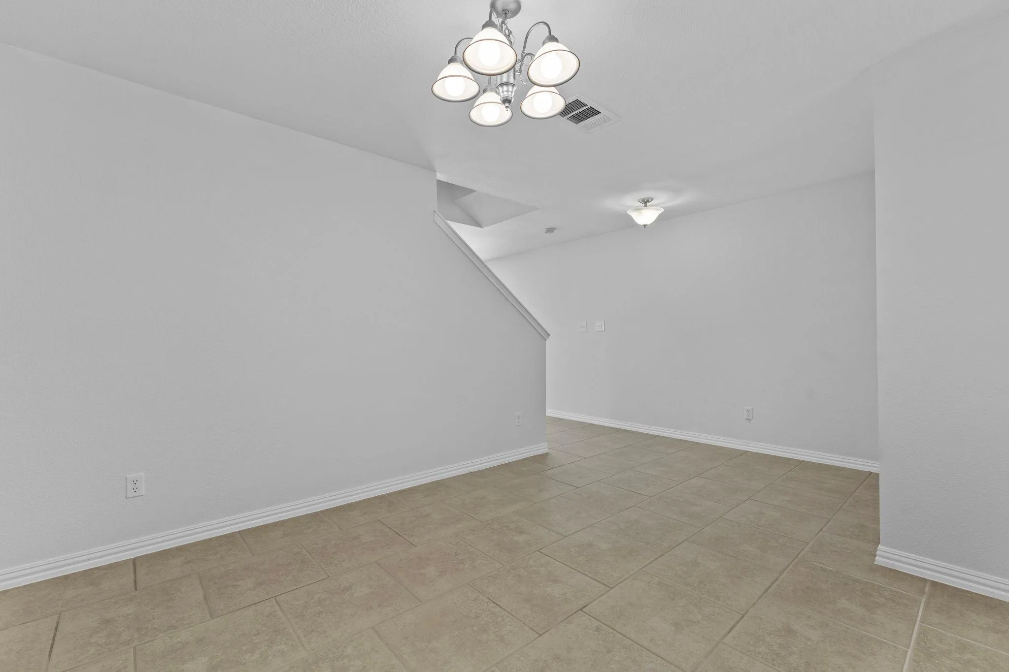 Photo 3 of 551 WHISPERING HOLLOW DR