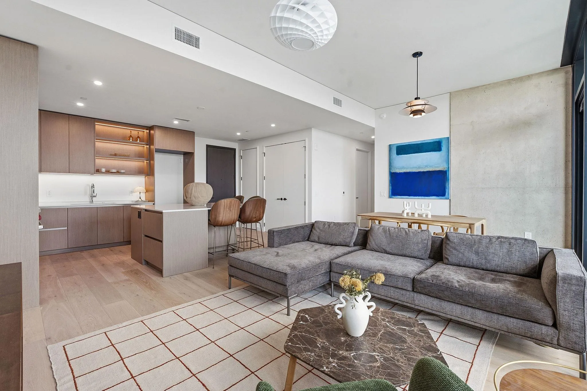 Photo 2 of 610 DAVIS ST #4102