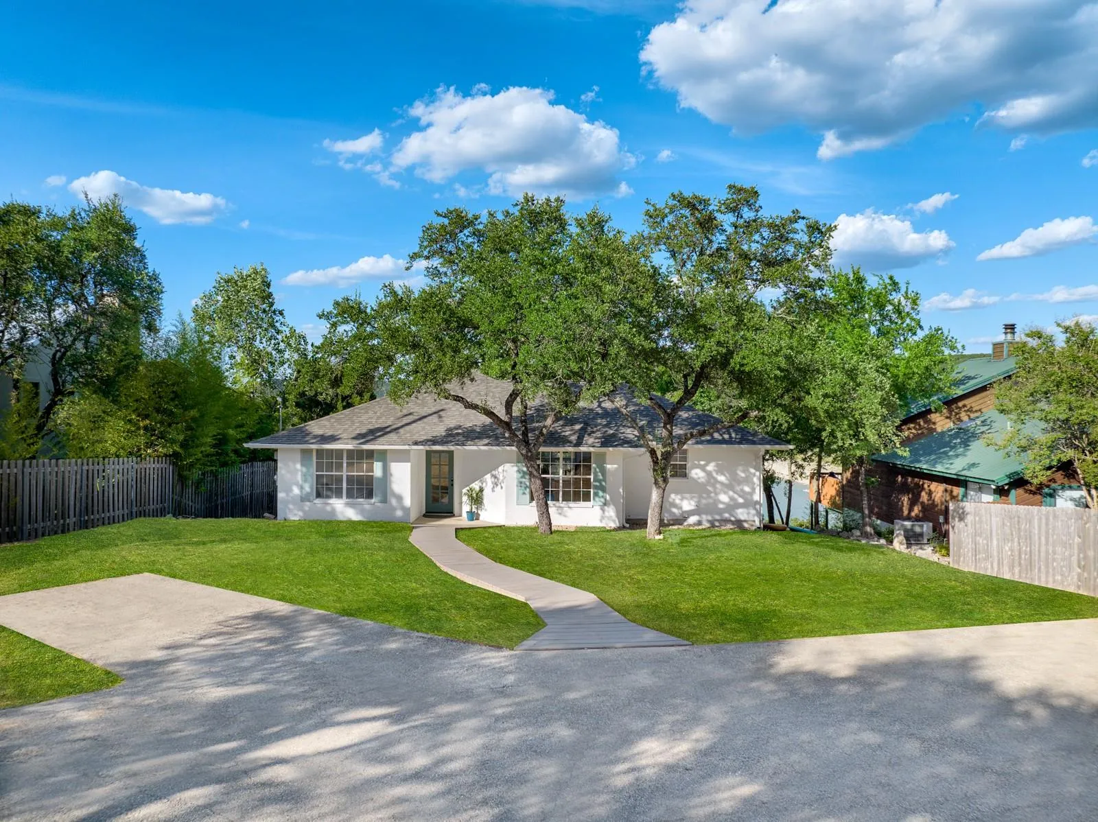Photo of 18302 W RIM DR, Jonestown, TX, 78645