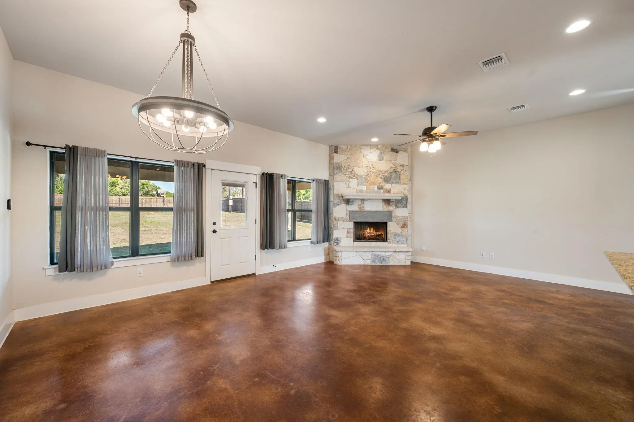 Photo 5 of 307 BLUESTEM CV