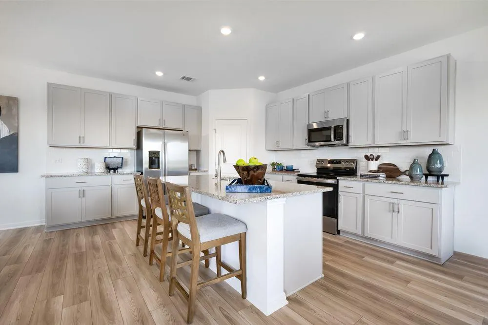 Photo 5 of 111 OLYMPIA BND