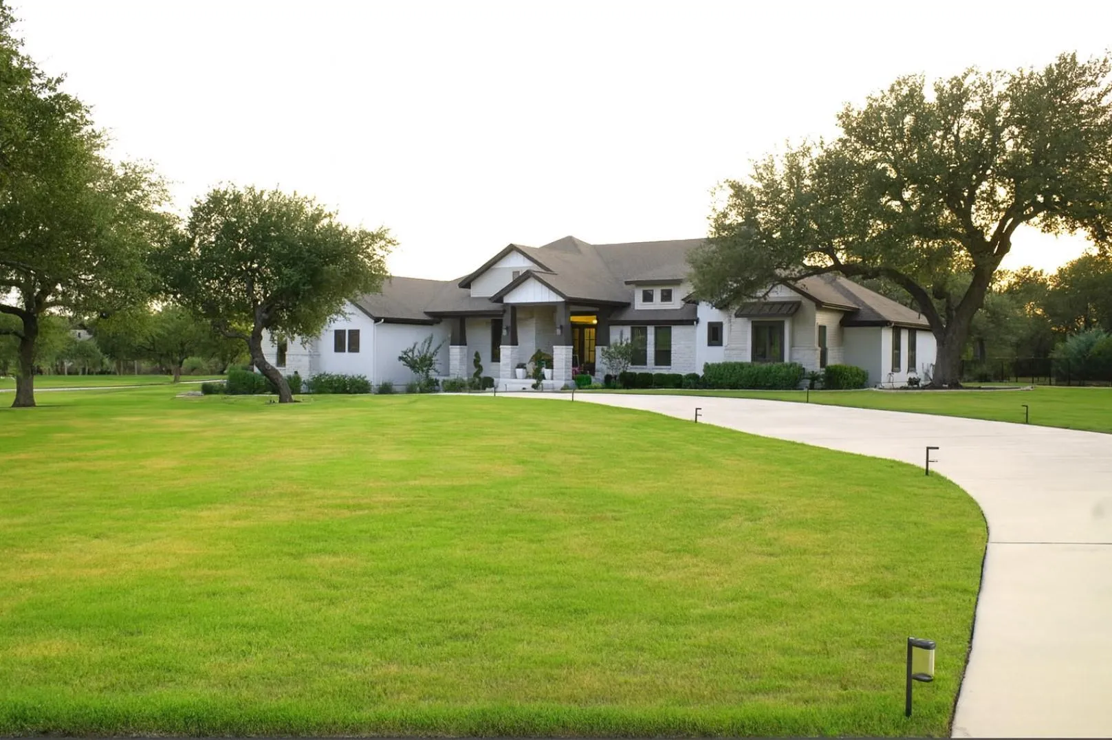 Photo of 120 WOODLAND HILLS DR, Georgetown, TX, 78633