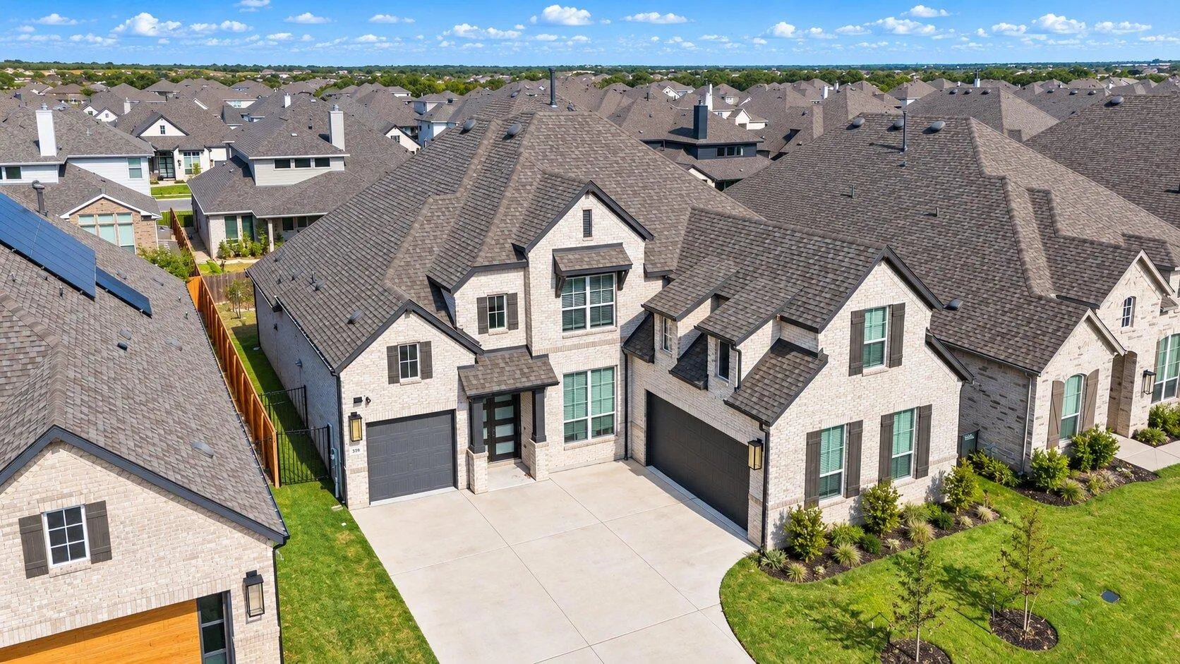 Photo of 539 GREAT LAWN BND, Liberty Hill, TX, 78642