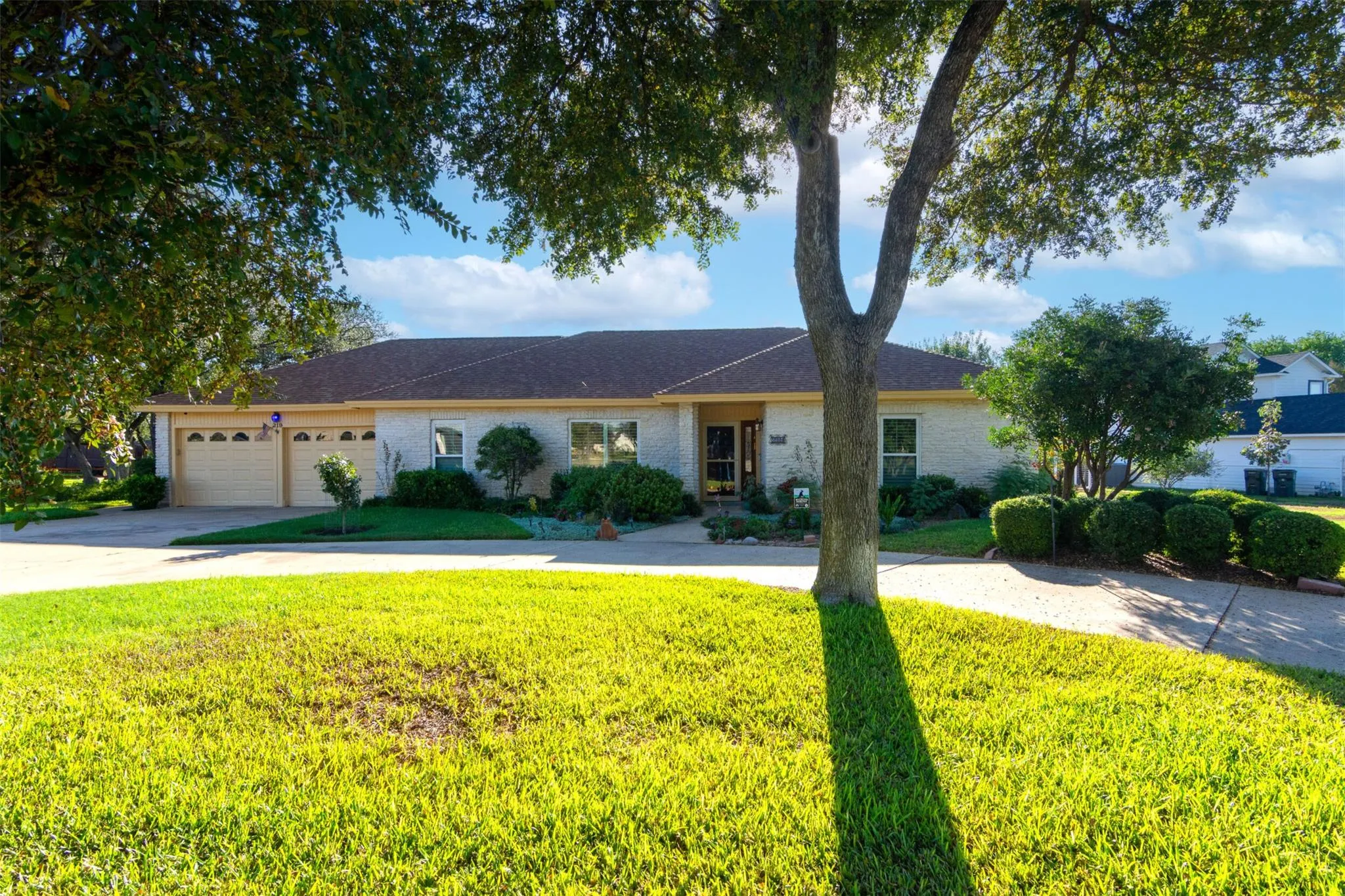 Photo of 219 TURTLE BND, Georgetown, TX, 78628