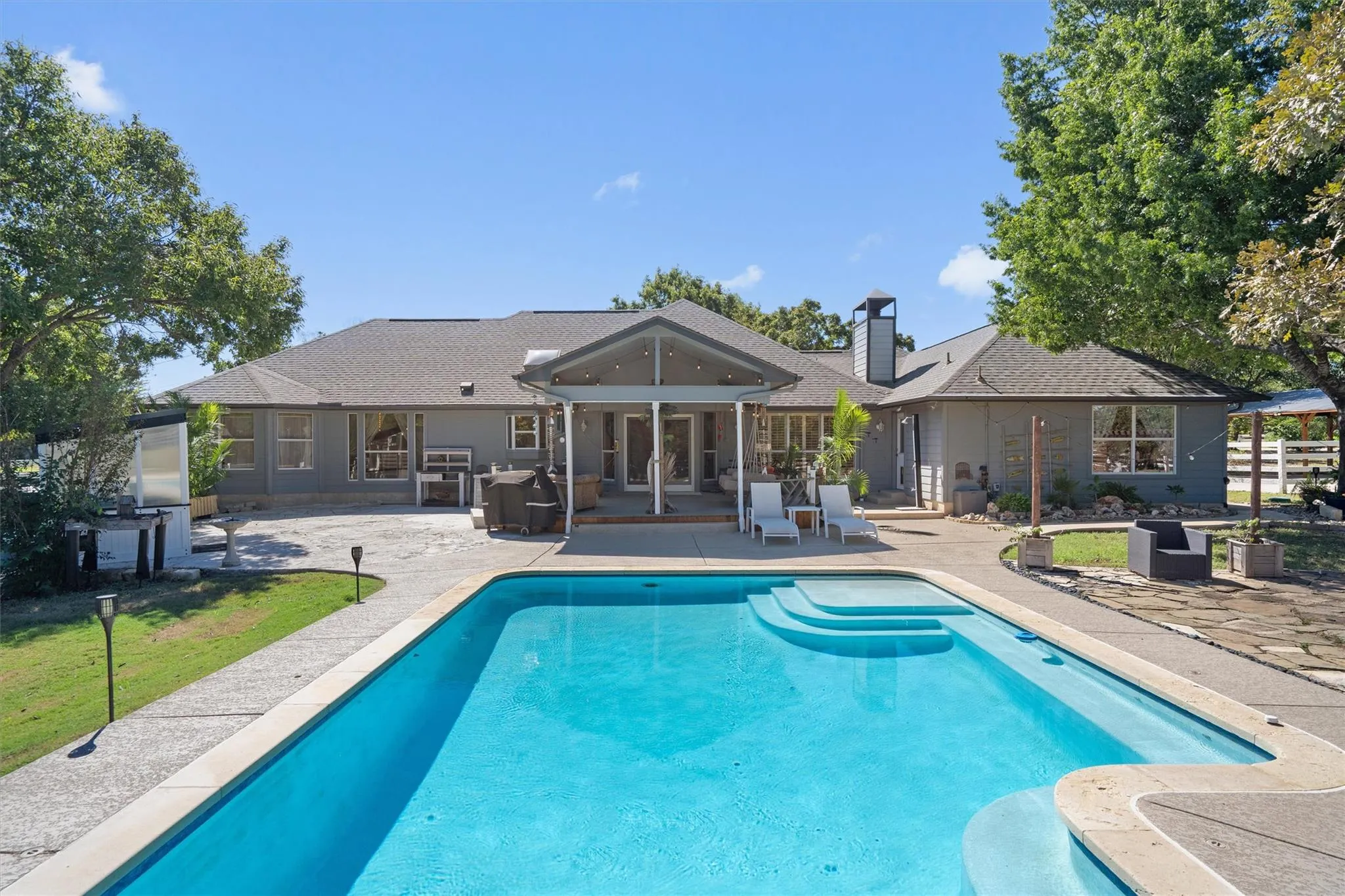 Photo of 201 FOUR T RANCH RD, Georgetown, TX, 78633