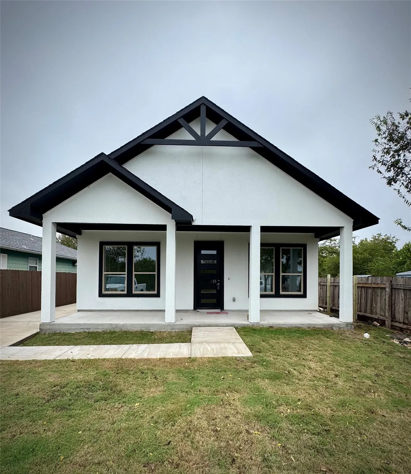 Photo of 710 BLAND ST, Taylor, TX, 76574