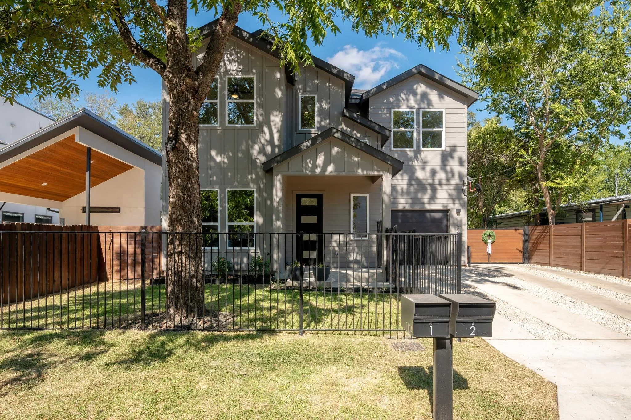 Photo of 1104 FIESTA ST, Austin, TX, 78702