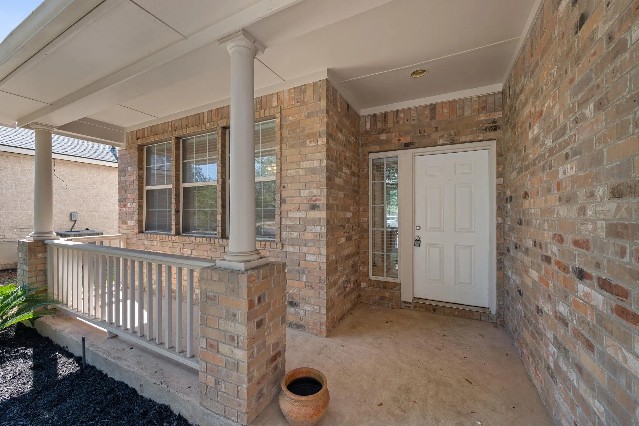 Photo 3 of 6036 MESA VERDE CIR