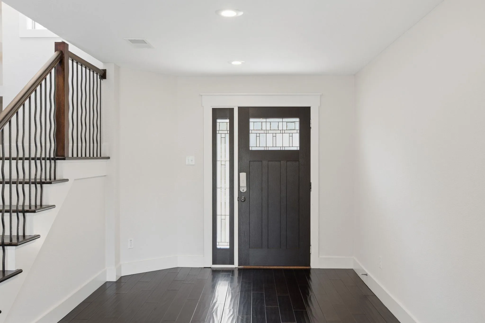 Photo 4 of 3902 HAWKSHEAD DR
