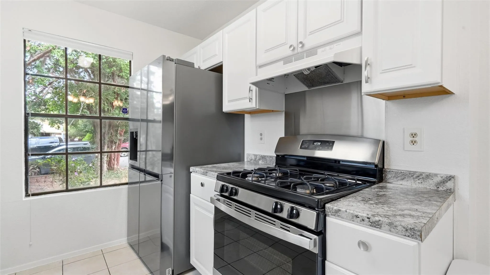Photo 5 of 1124 GREENBRIAR LOOP
