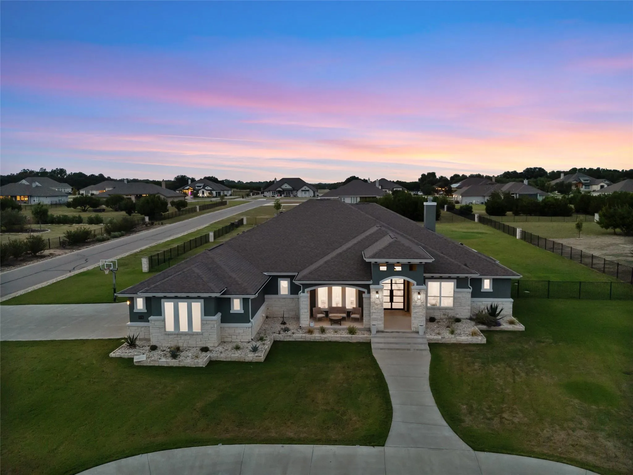 Photo of 112 HONEY LOCUST CV, Leander, TX, 78641