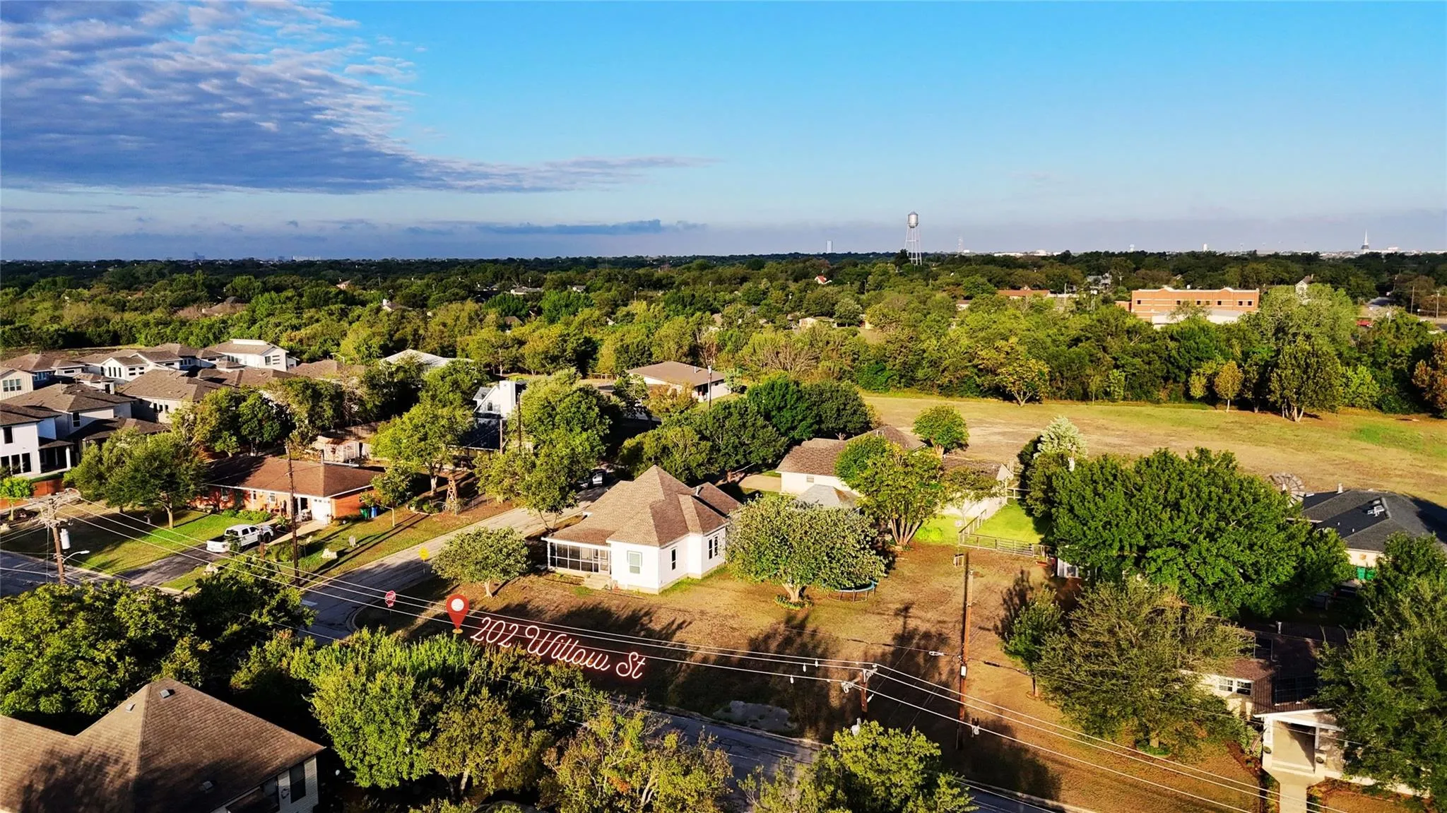 Photo of 202 WILLOW ST, Pflugerville, TX, 78660