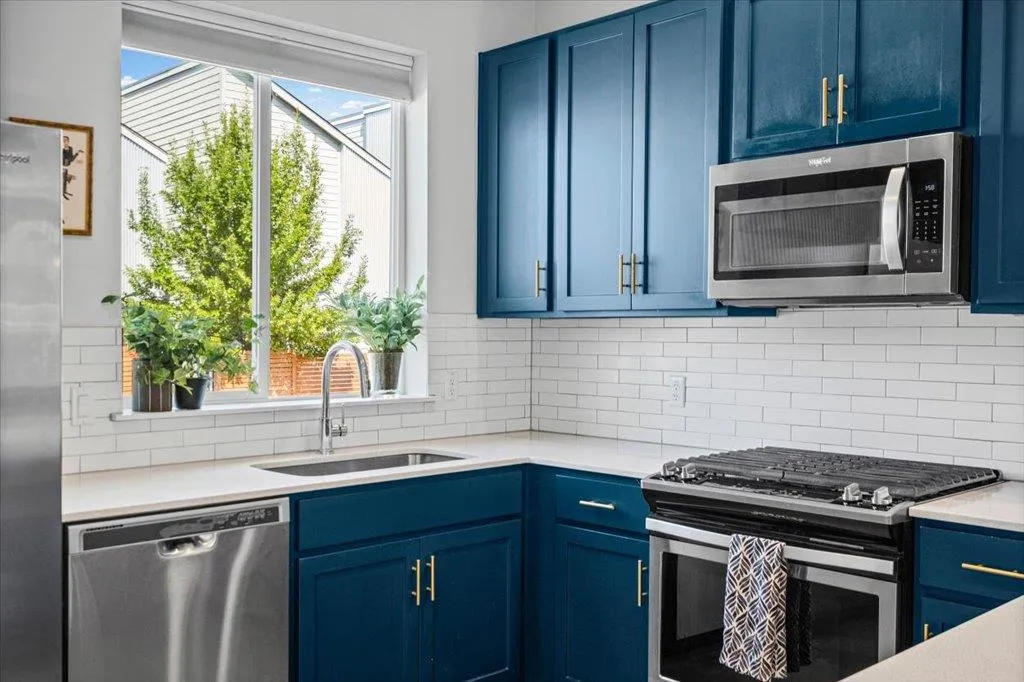 Photo 5 of 801 N BLUFF DR #45