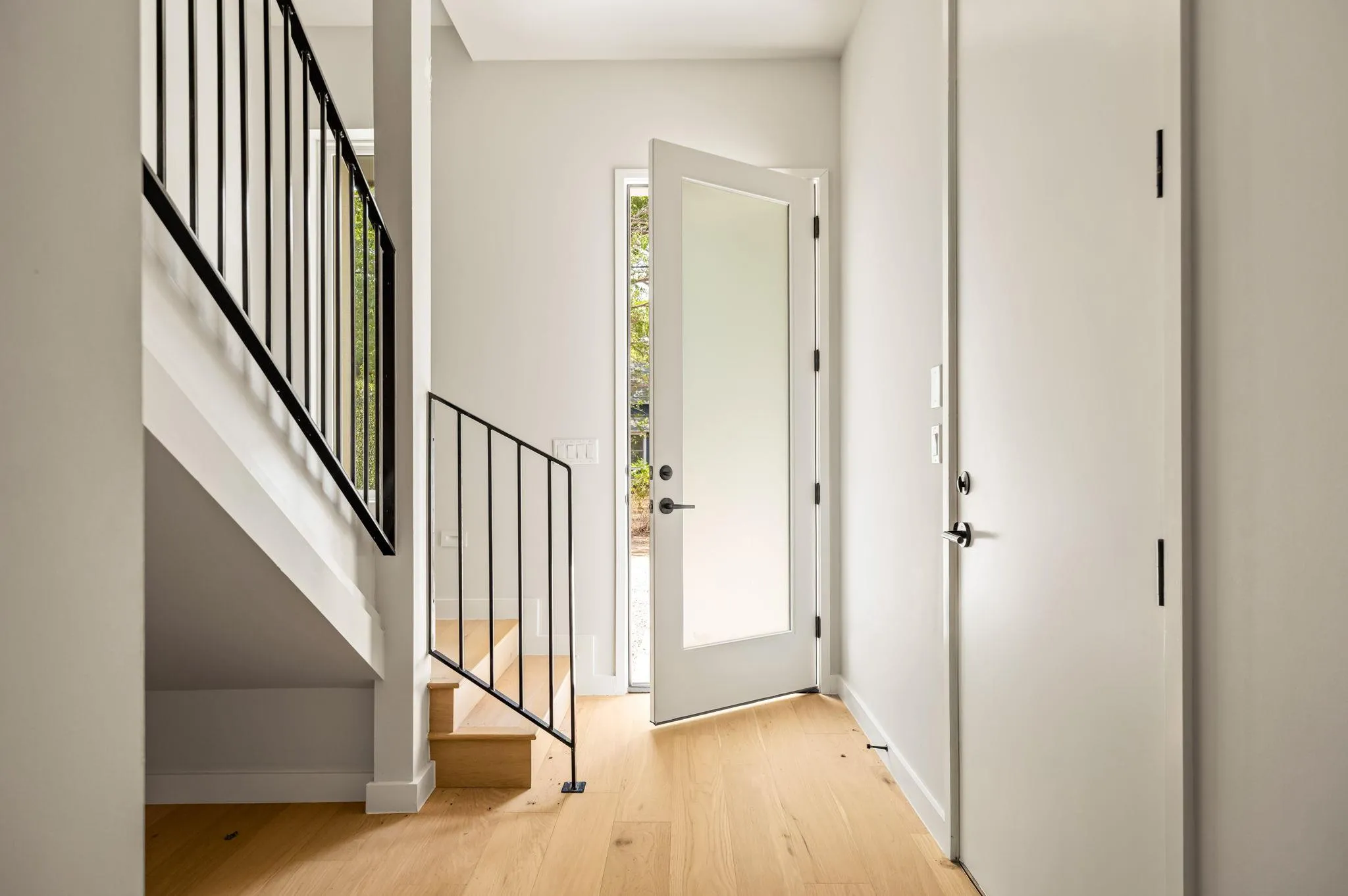 Photo 4 of 1609 CANTERBURY ST #2A