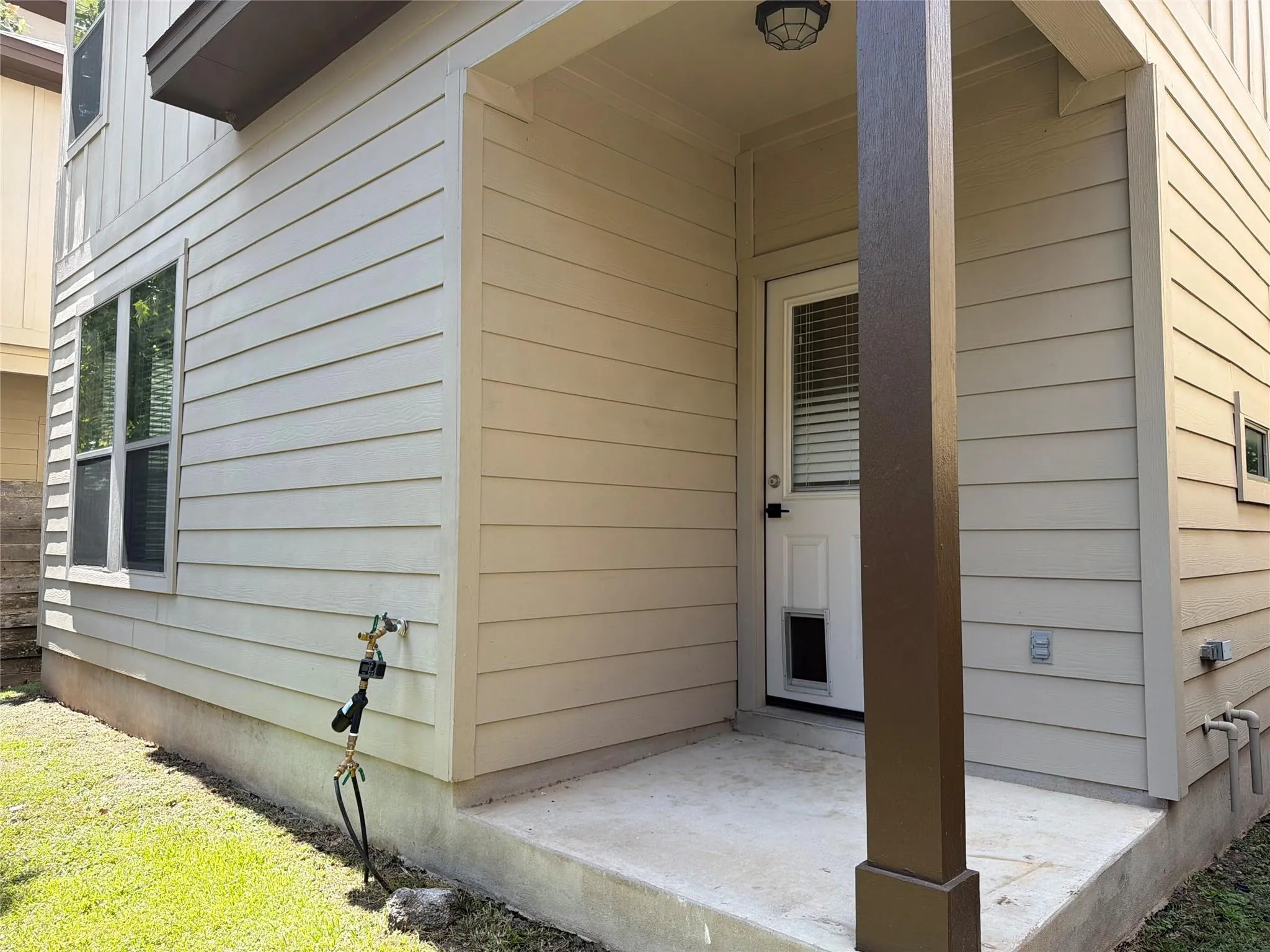 Photo 5 of 2101 RIVERS EDGE WAY #29