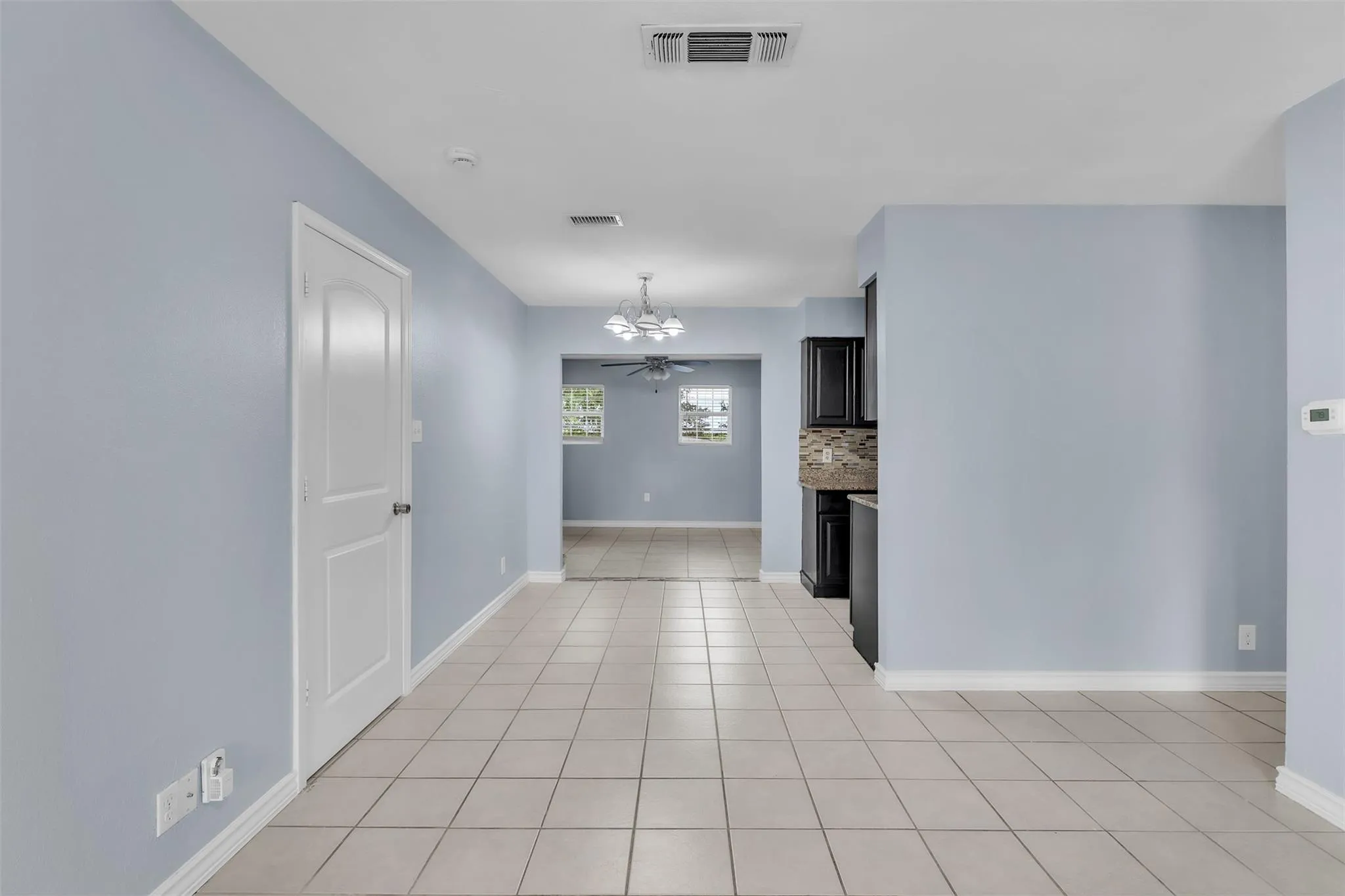 Photo 3 of 1204 TURTLE CREEK BLVD