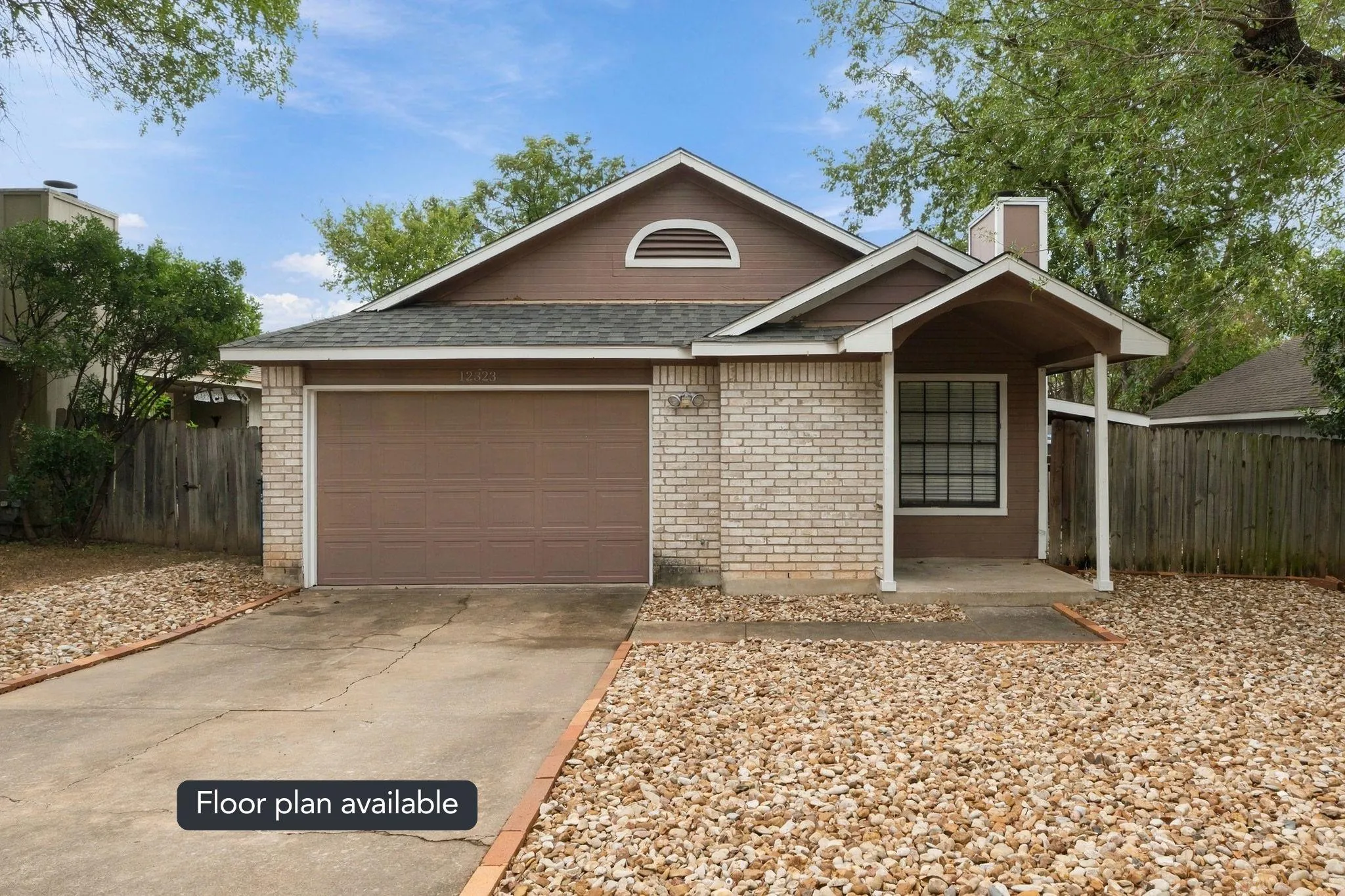Photo of 12323 EMERY OAKS RD, Austin, TX, 78758