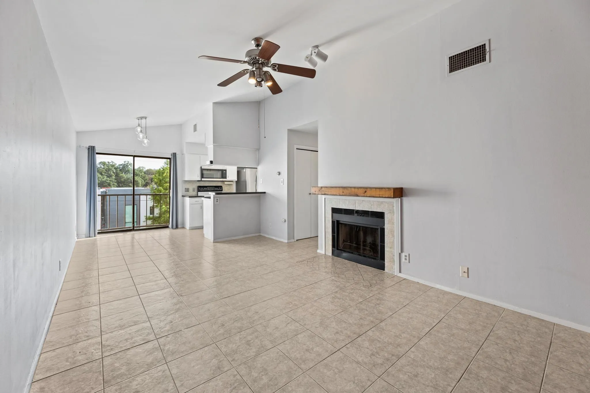 Photo 5 of 106 E 30TH ST #308