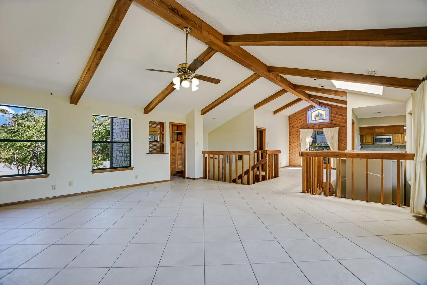 Photo 3 of 5203 DOE VALLEY LN