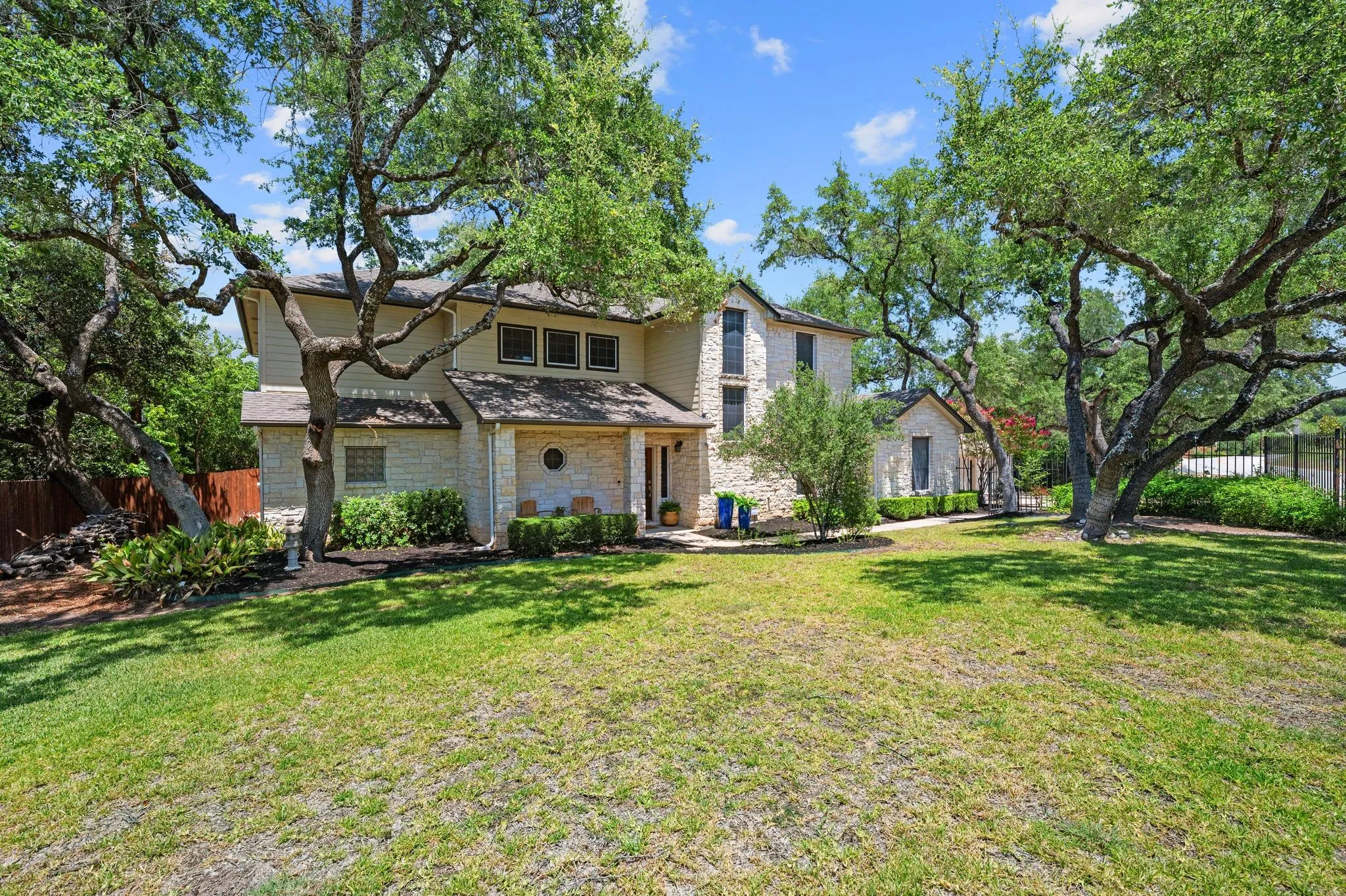 Photo of 5002 WELETKA DR, Austin, TX, 78734