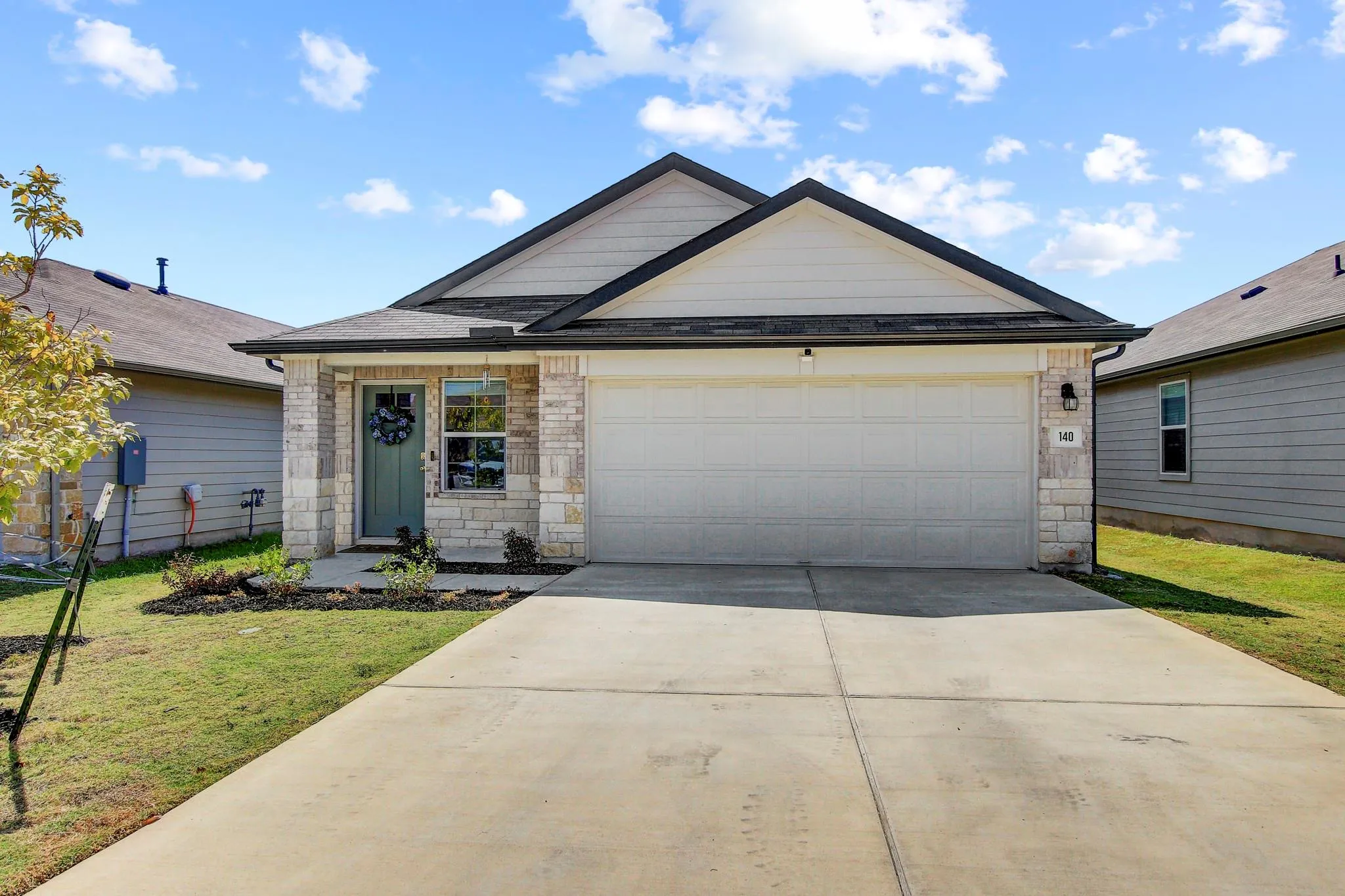 Photo of 140 TEXAS PALMETTO CIR, Kyle, TX, 78640