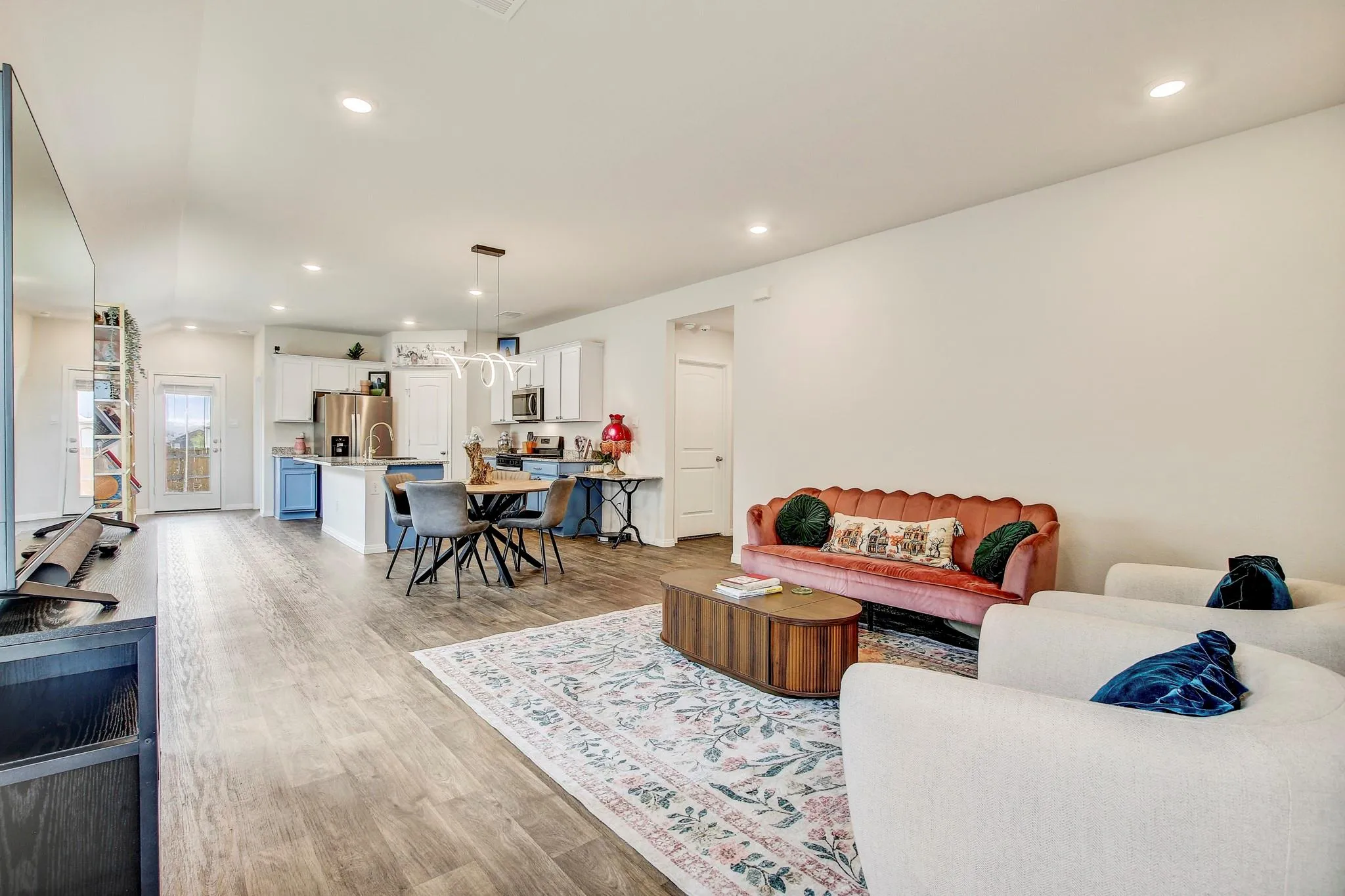 Photo 5 of 140 TEXAS PALMETTO CIR