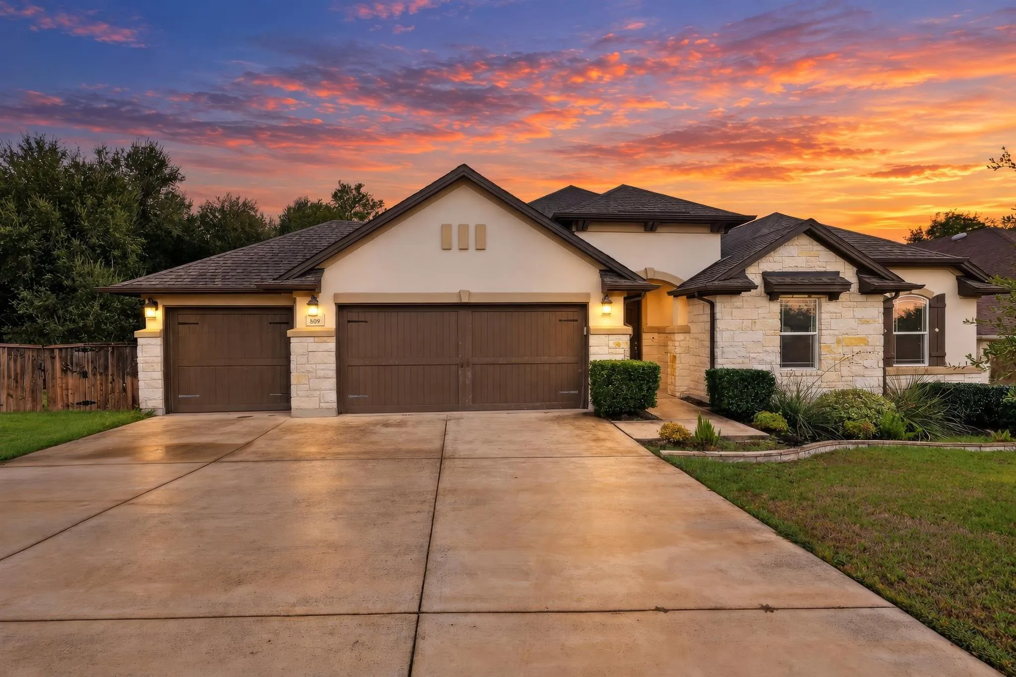 Photo of 809 LORRAINE CV, Round Rock, TX, 78665